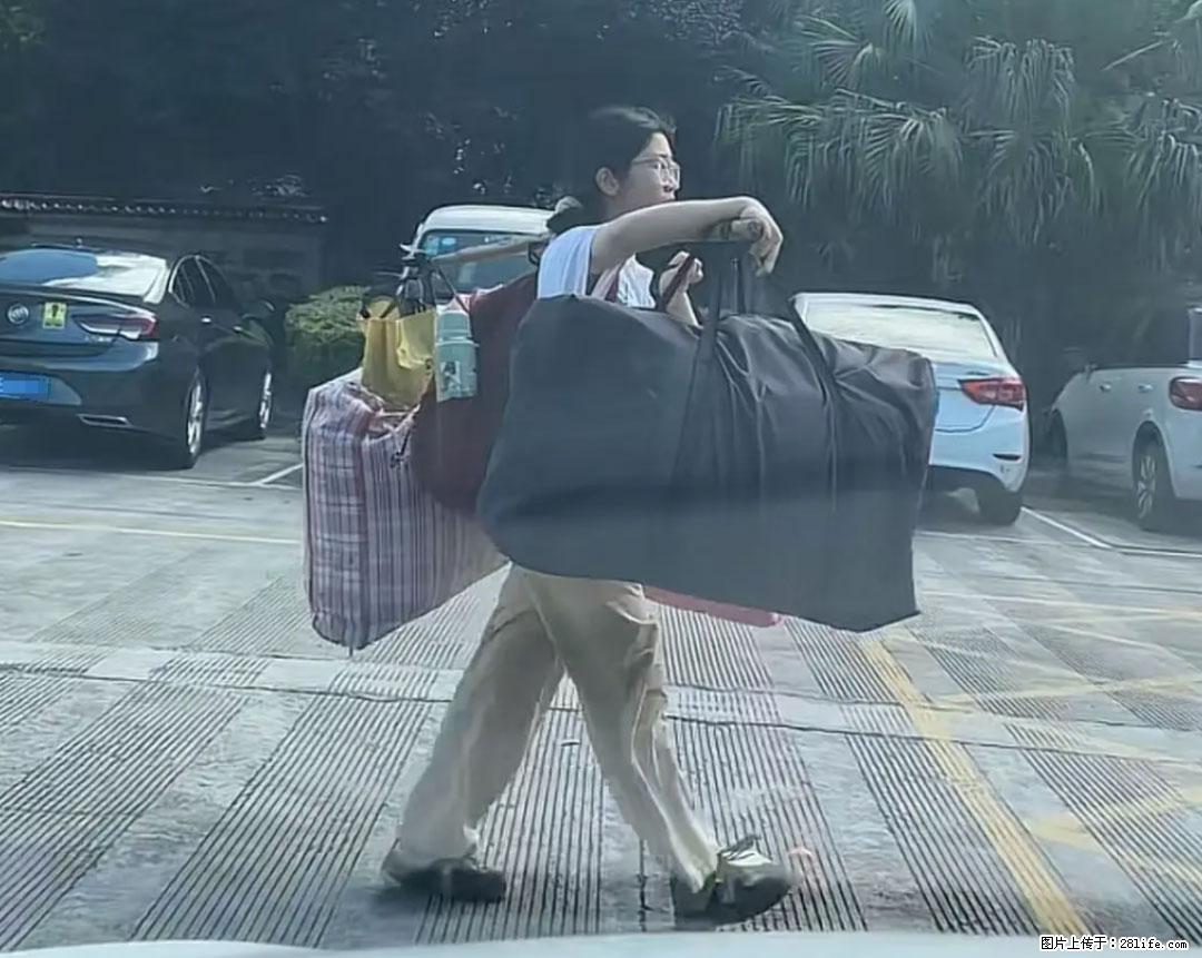 全网追的“扁担女孩”，找了一份暑假工，时薪12元 - 湘西生活资讯 - 湘西28生活网 xiangxi.28life.com