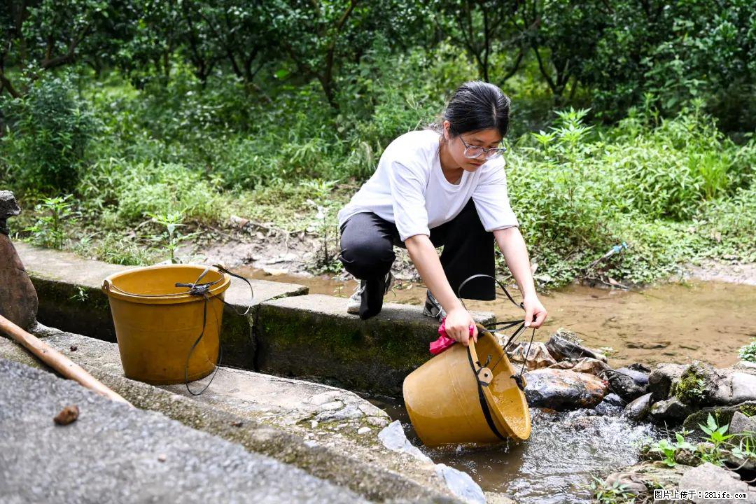 全网追的“扁担女孩”，找了一份暑假工，时薪12元 - 湘西生活资讯 - 湘西28生活网 xiangxi.28life.com